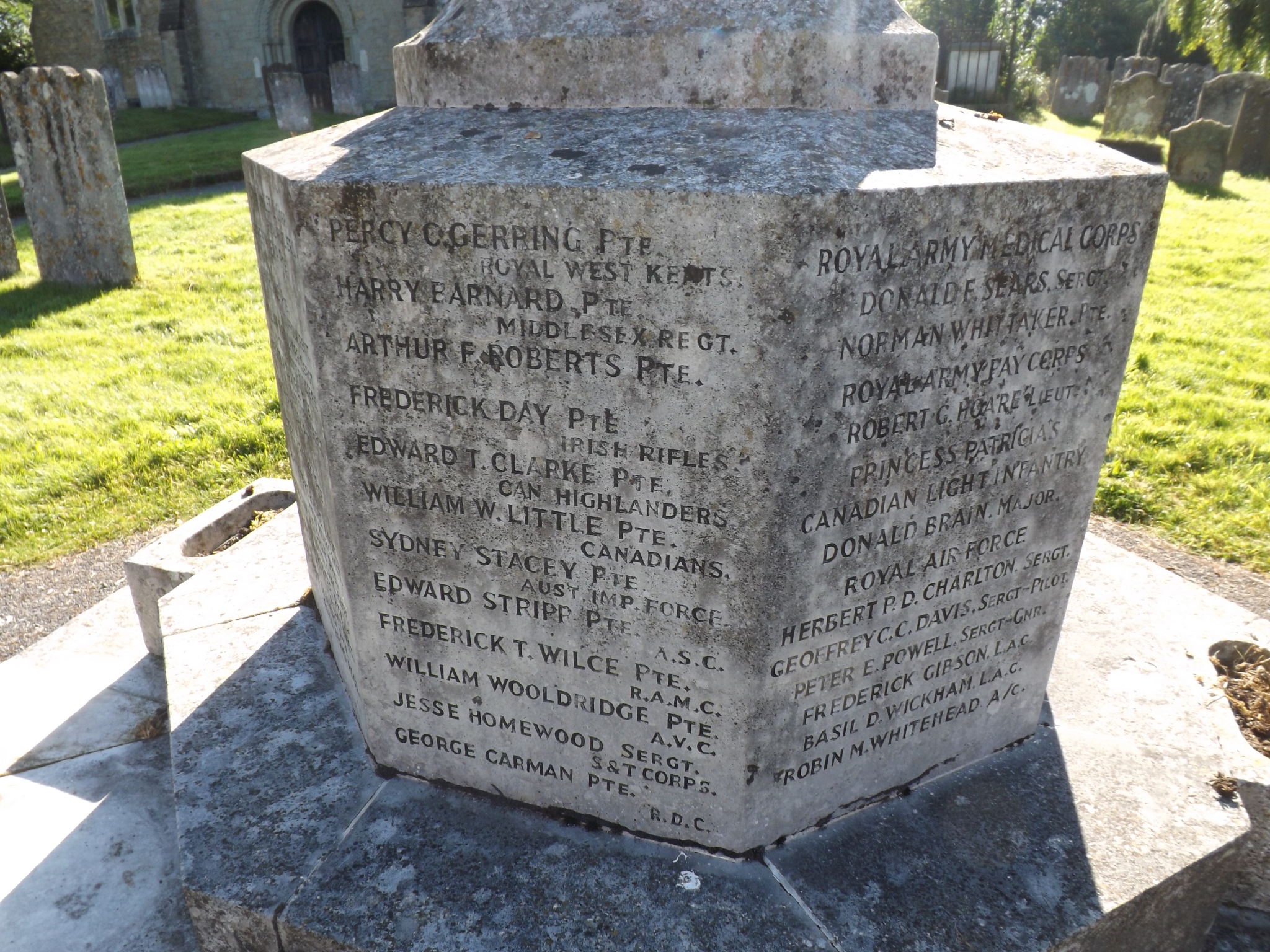 GODSTONE War Memorials Online